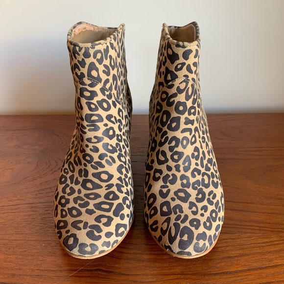 Suede leopard print ankle boots - Picture 2 of 5